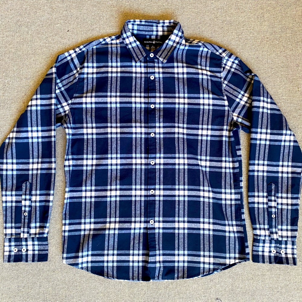 Beverly Hills Polo Club Men’s Plaid Flannel (L)